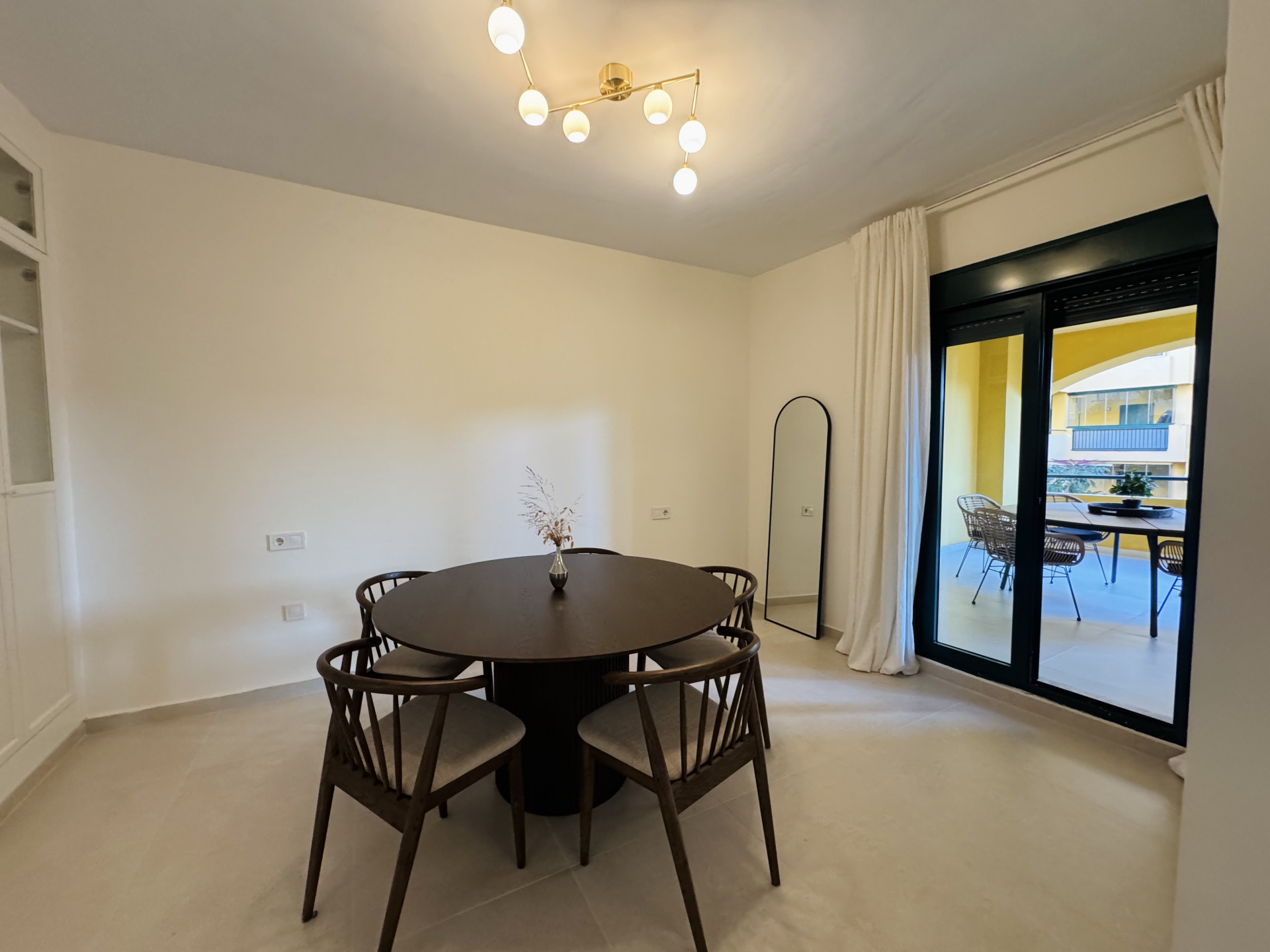 Luxury apartment in San Pedro beachside