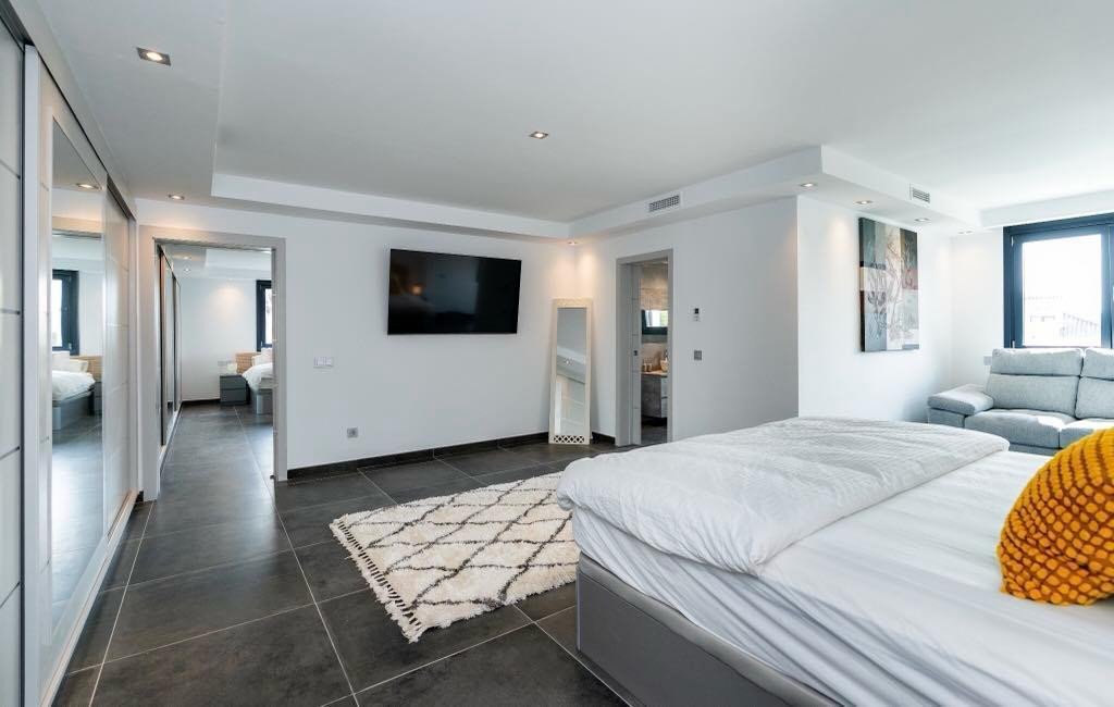 Villa de lujo de 6 dormitorios en Nueva Andalucía