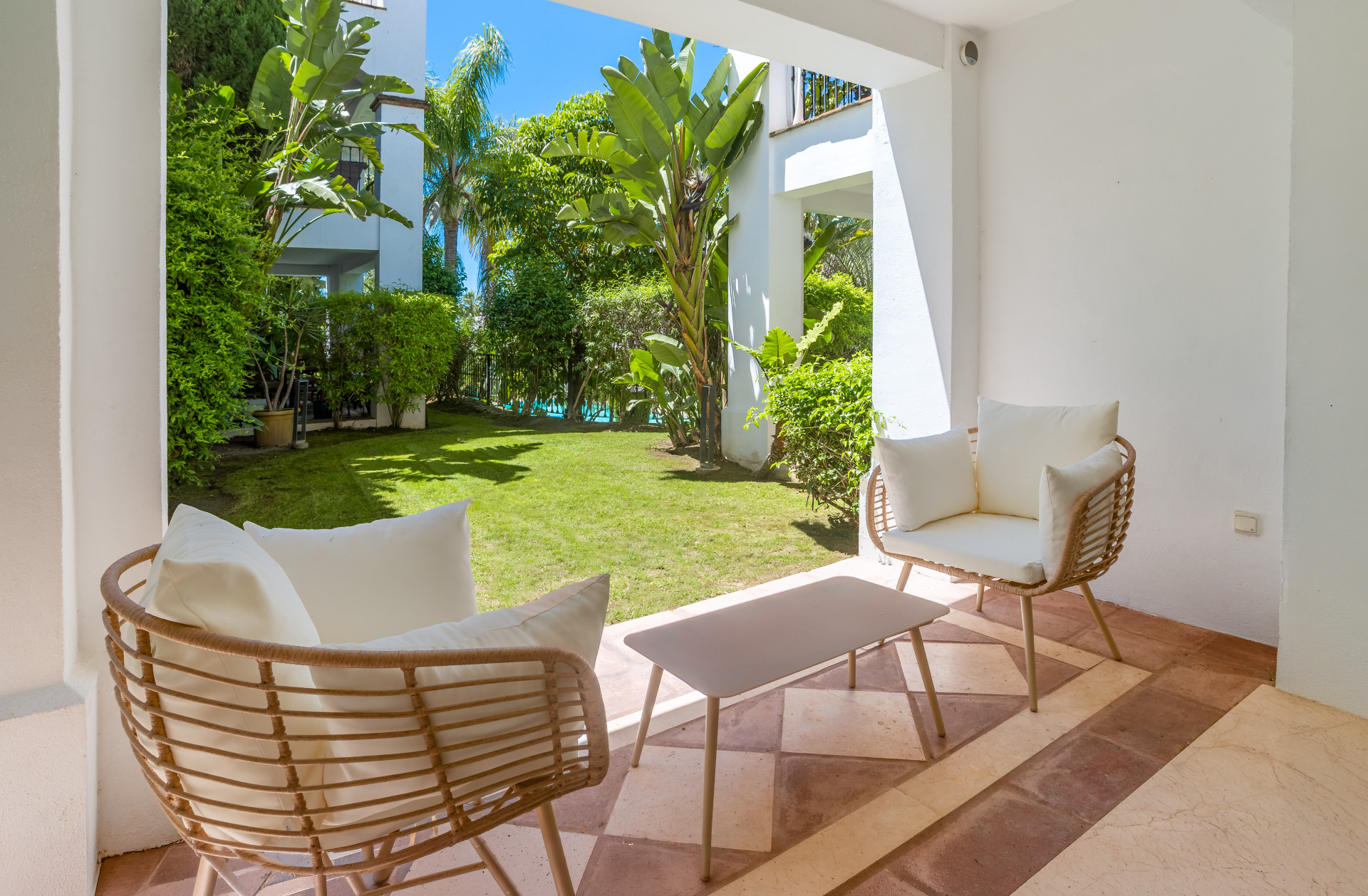 Elegant Renovated Ground Floor Apartment in Sierra Blanca