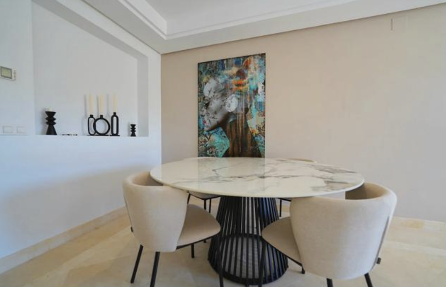 Modern 2-Bedroom Apartment with Sea and Pool Views in Aloha, Marbella