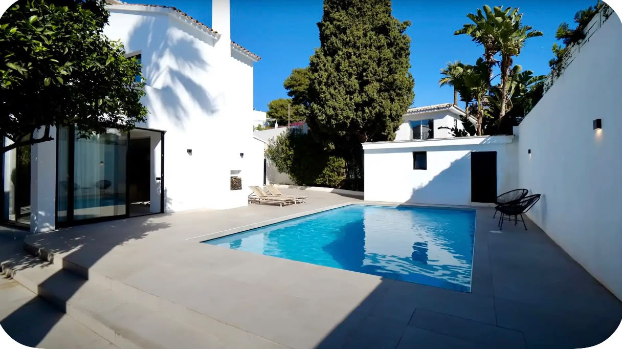 Charming 3-Bedroom Villa with Pool and Gym in Aloha