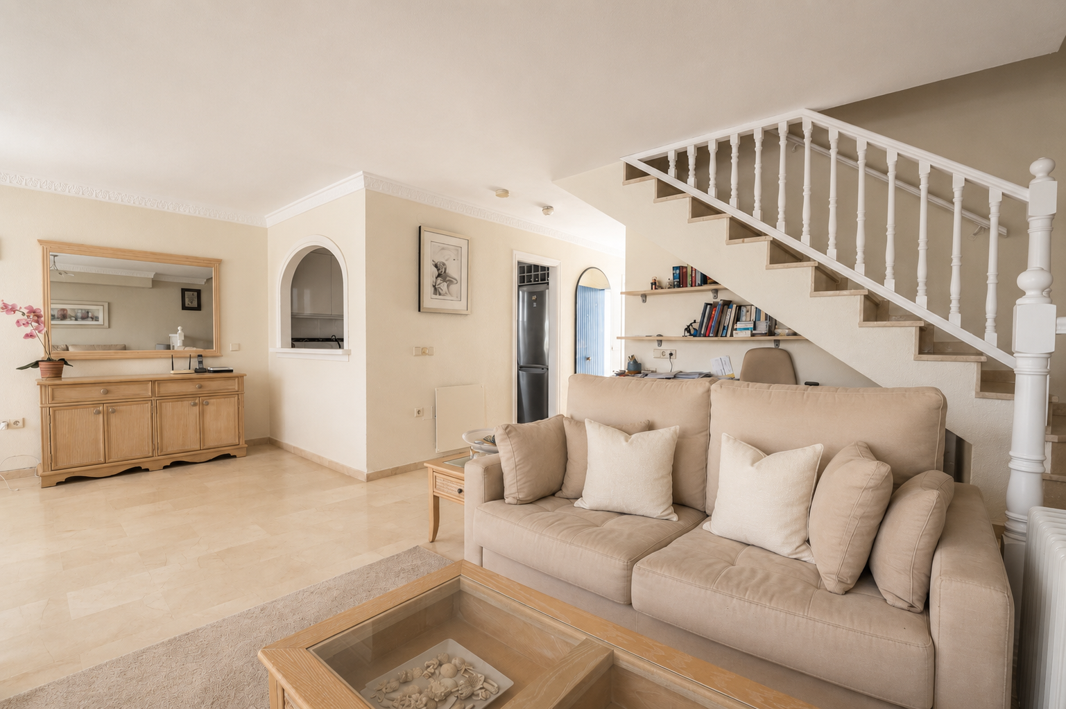 Beachfront 3-Bedroom Duplex Penthouse - Playa Real