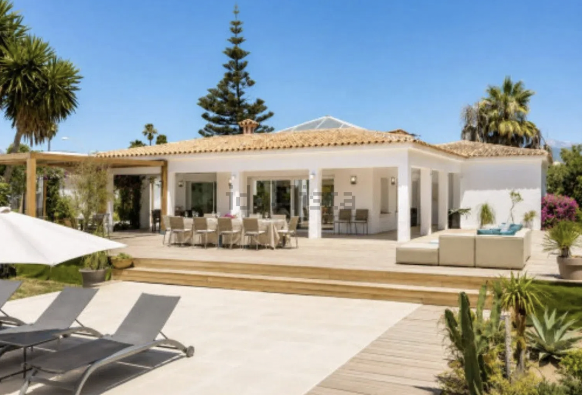 5 Bedroom Villa in Linda Vista Playa