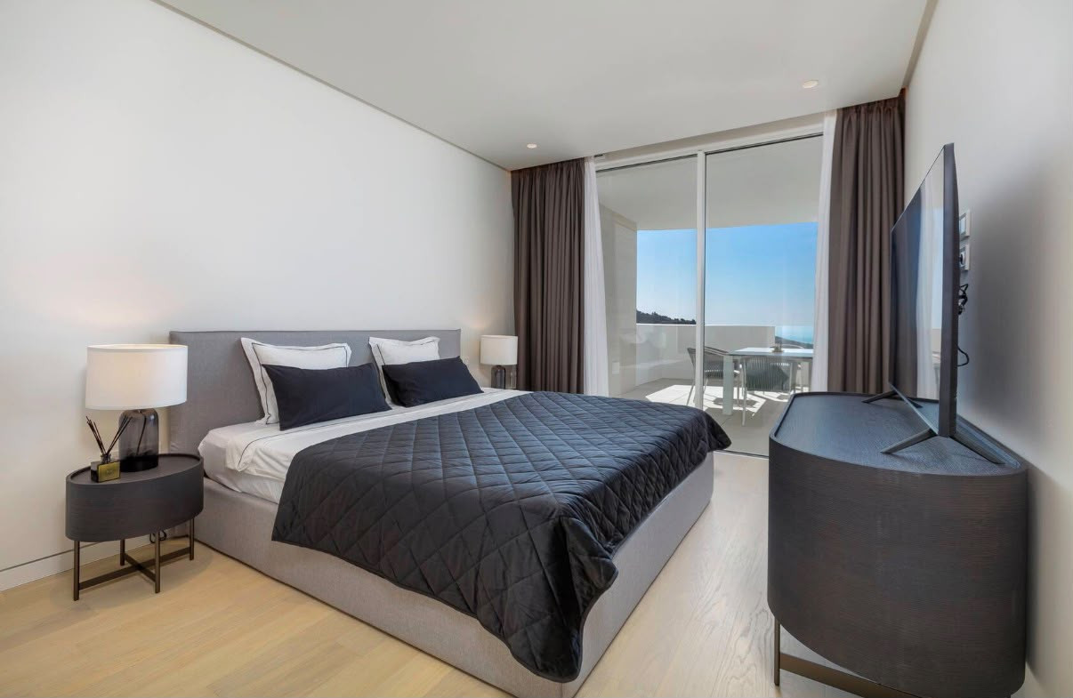 Exclusive Sea View Apartment in Palo Alto