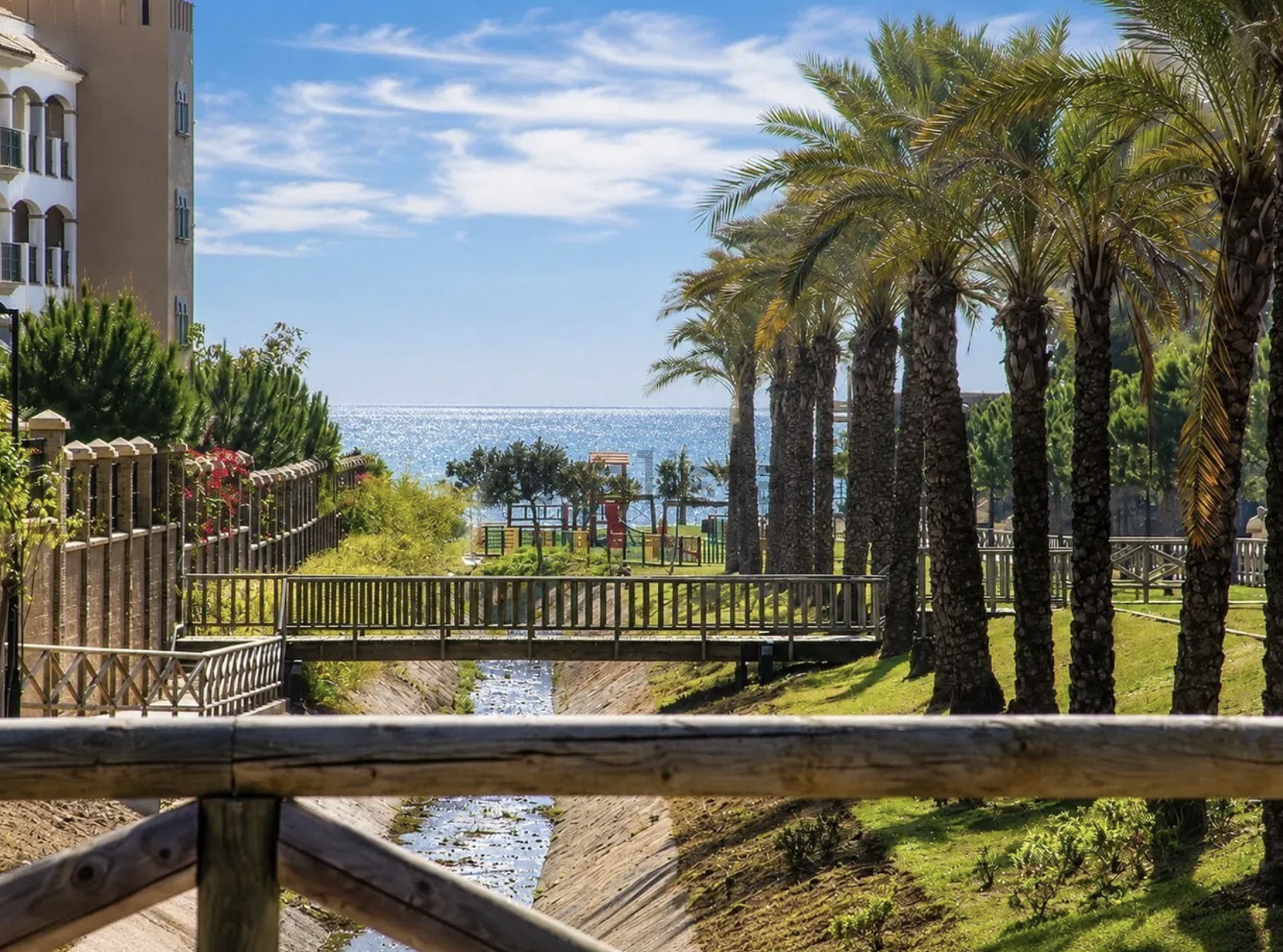 Modern Garden Apartment en Atalaya, Estepona