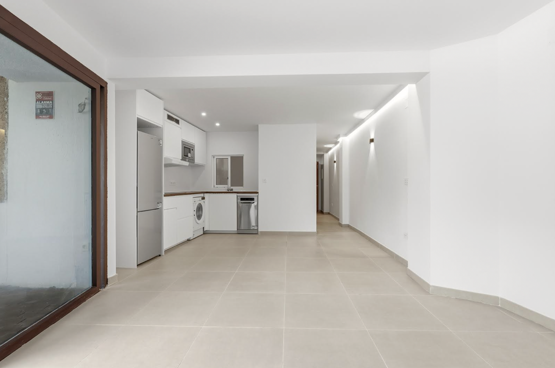 Modern 1-Bedroom Studio 400m from the Beach – Marbesa, Elviria