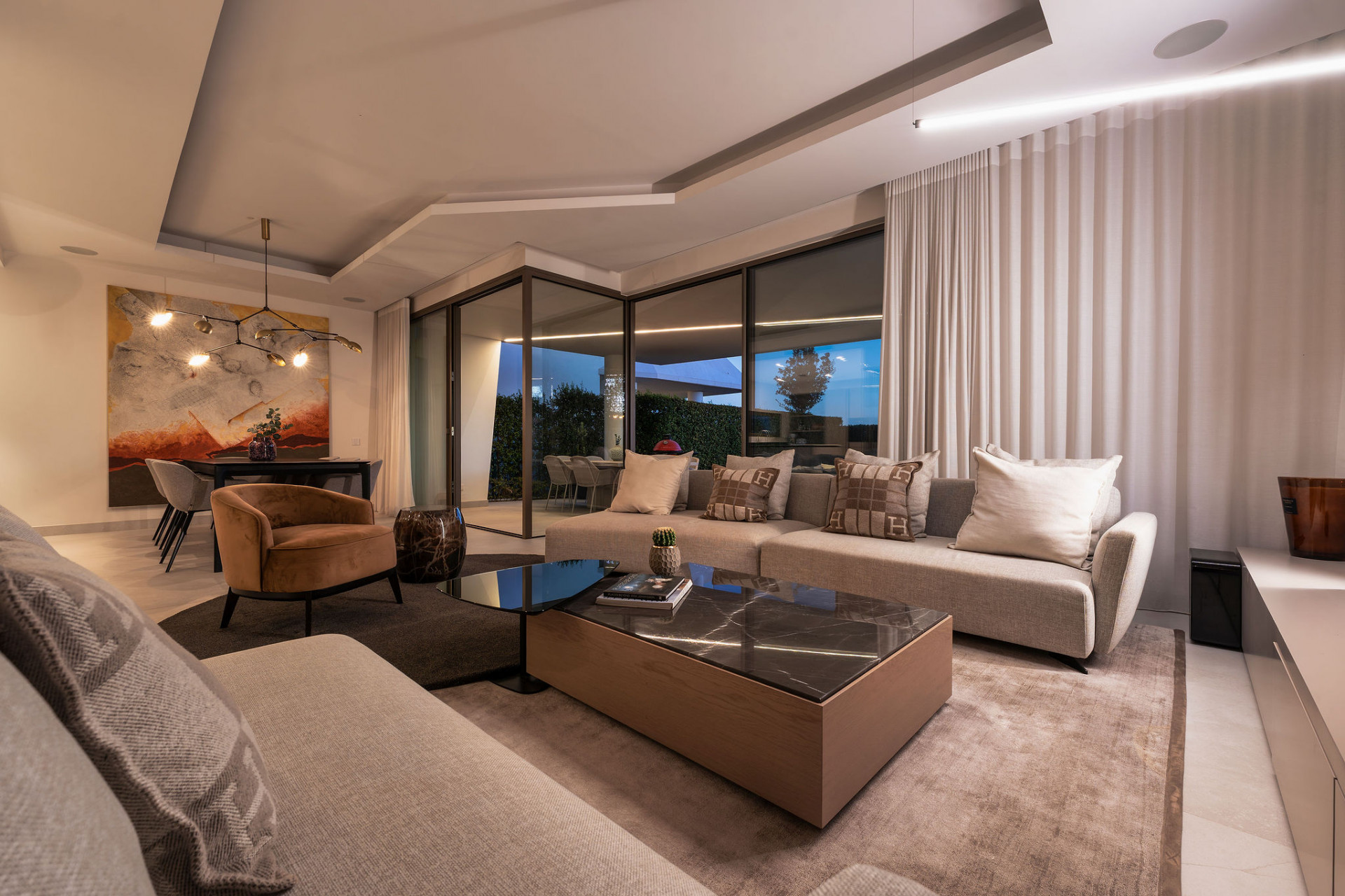 Casa Contemporánea en Venta en Nueva Andalucía