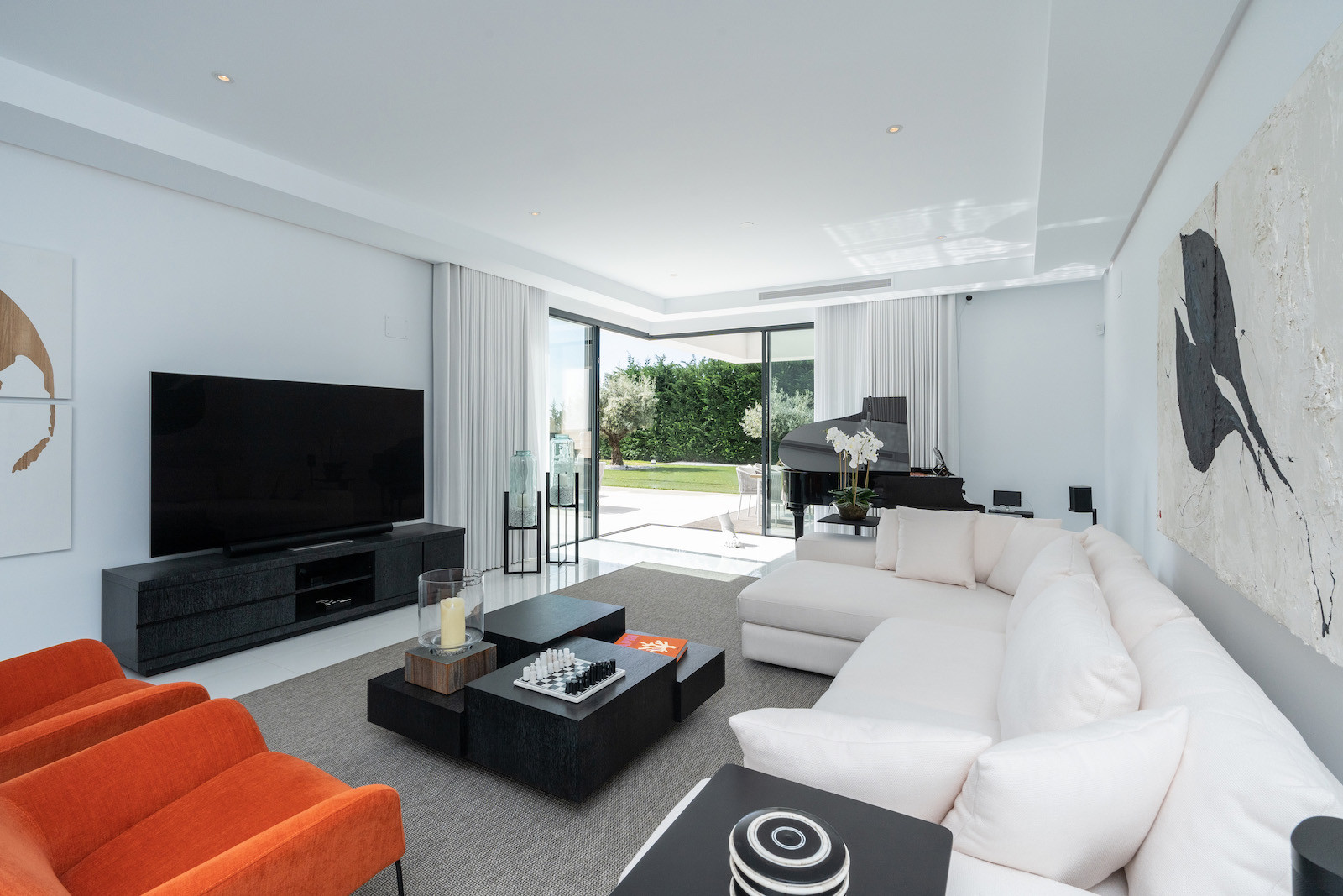 Luxurious Villa with Panoramic Views in Montemayor, Benahavis