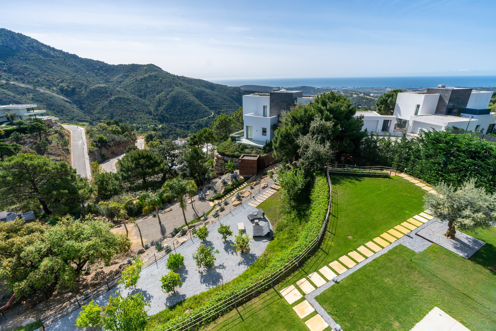 Luxurious Villa with Panoramic Views in Montemayor, Benahavis