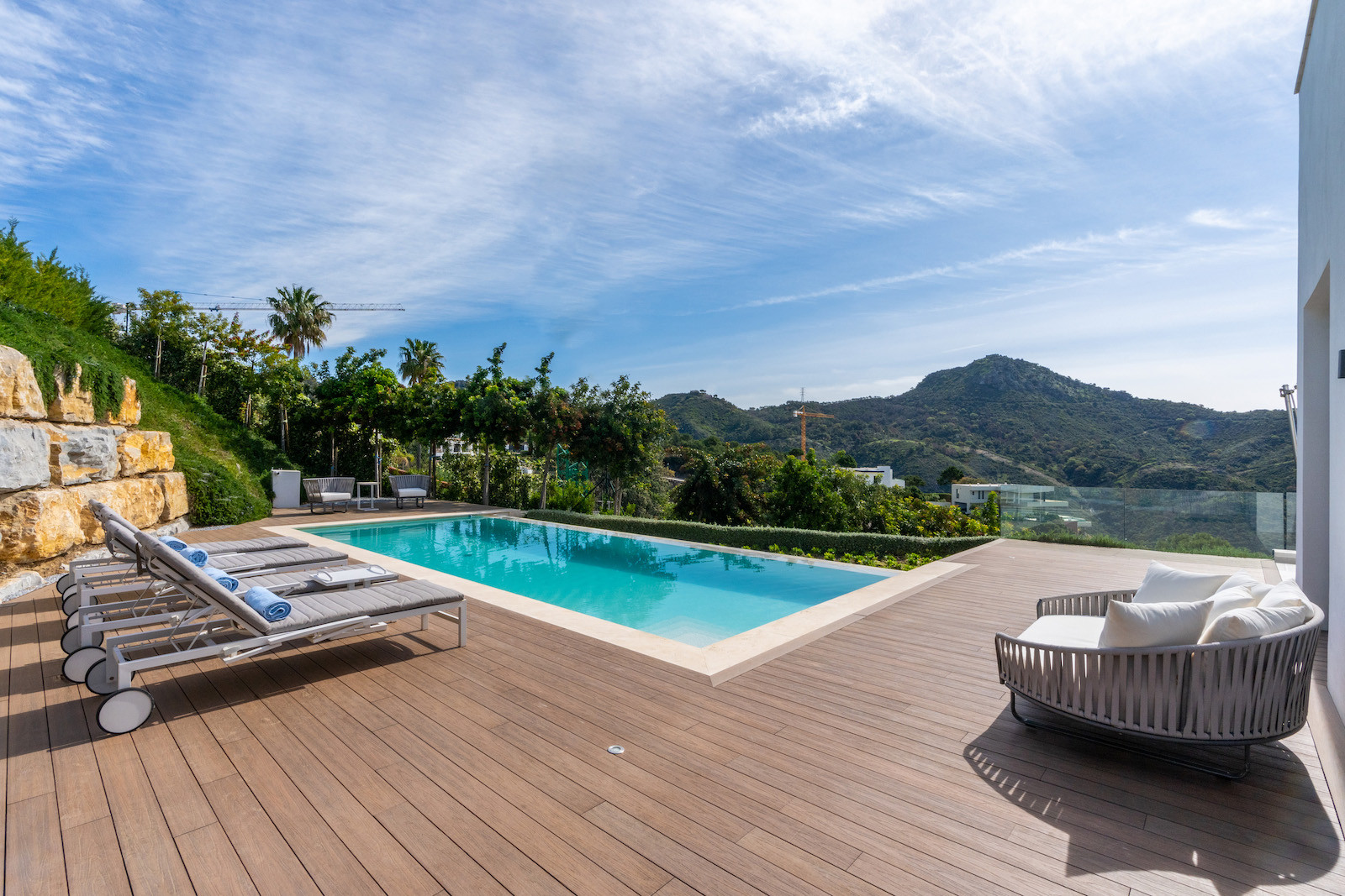 Luxurious Villa with Panoramic Views in Montemayor, Benahavis