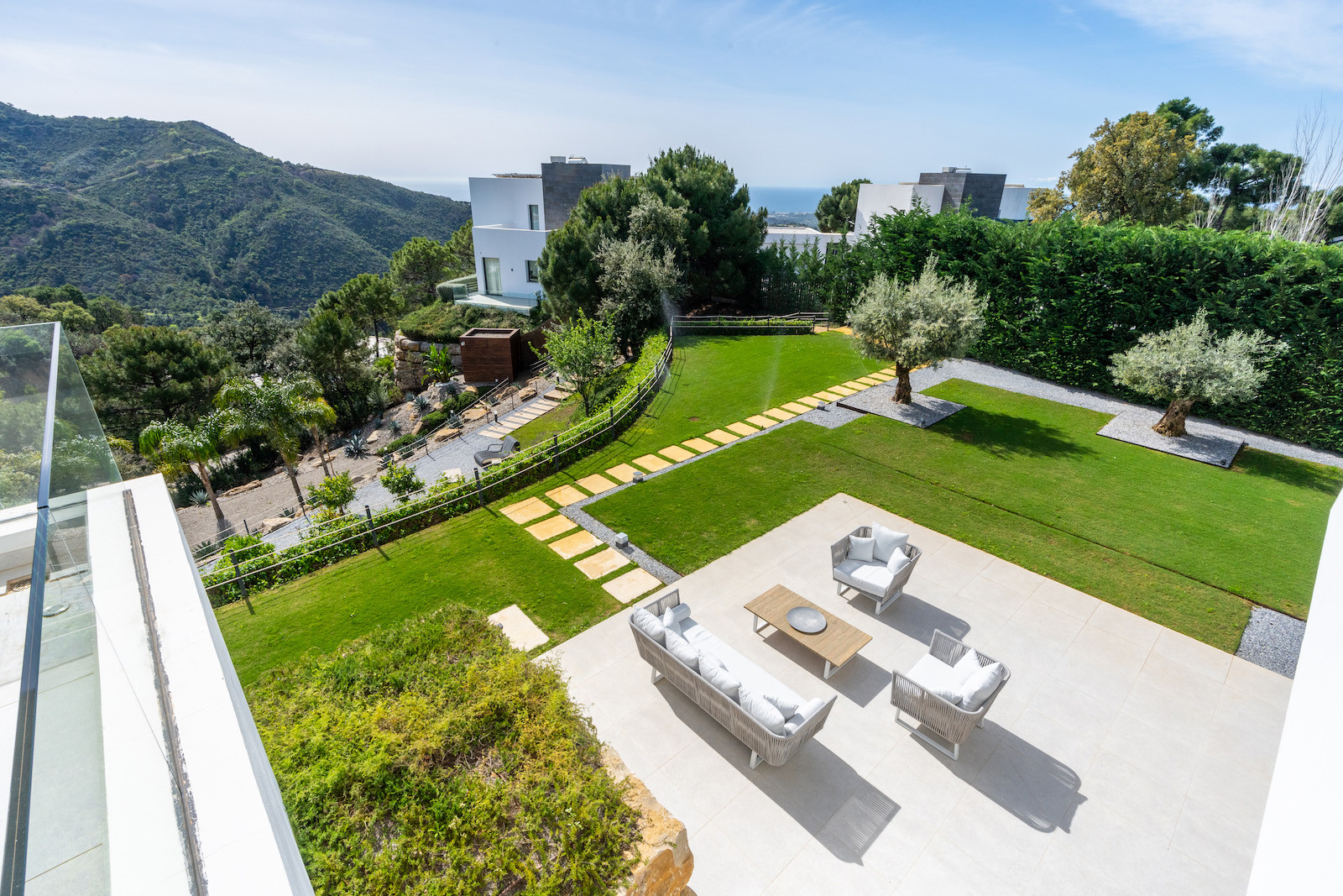 Luxurious Villa with Panoramic Views in Montemayor, Benahavis