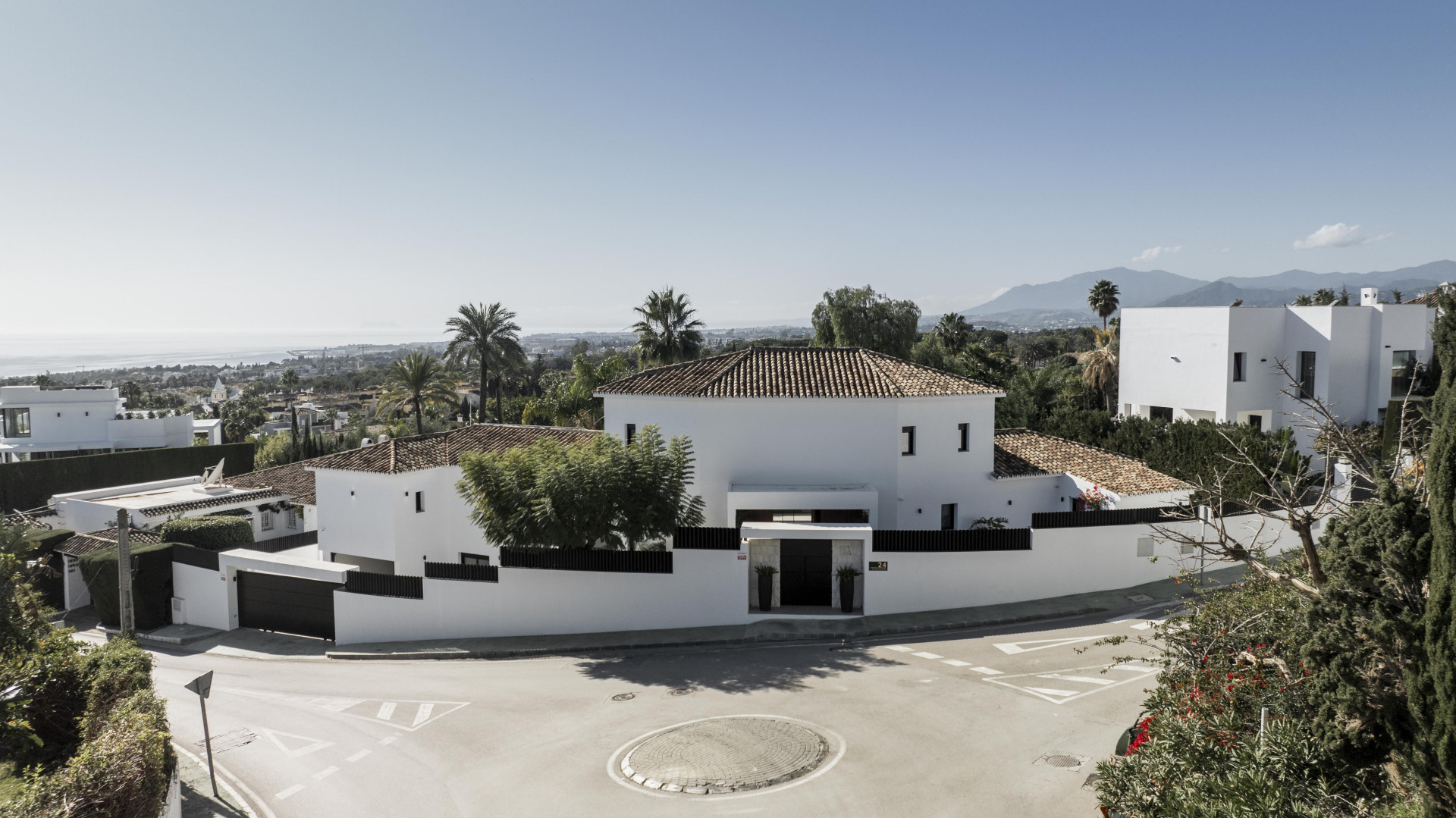 Luxury = Villa with Panoramic Sea Views on the Golden Mile, Marbella
