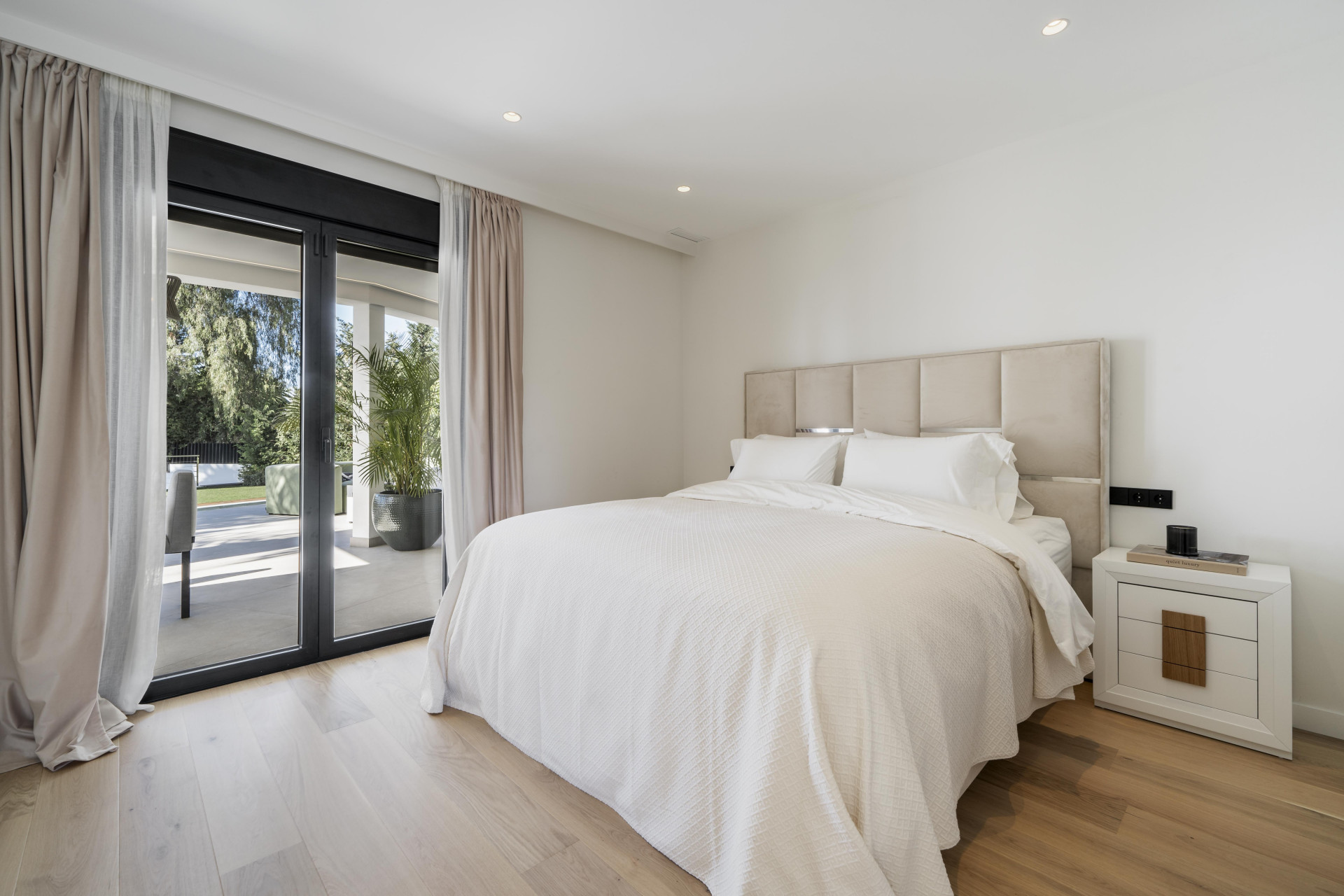 Luxury = Villa with Panoramic Sea Views on the Golden Mile, Marbella