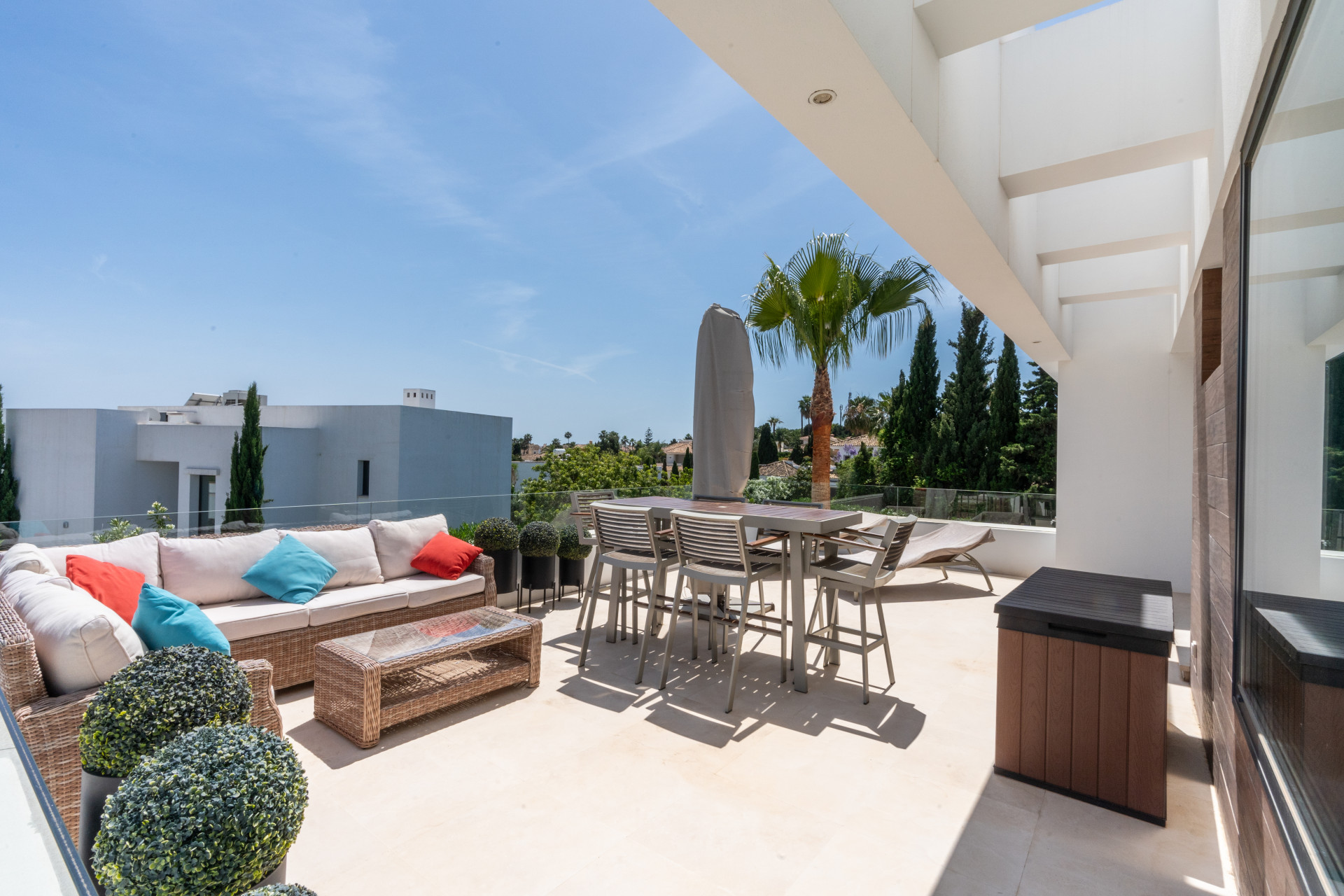 Exquisite Villa with 5 Bedrooms in Estepona