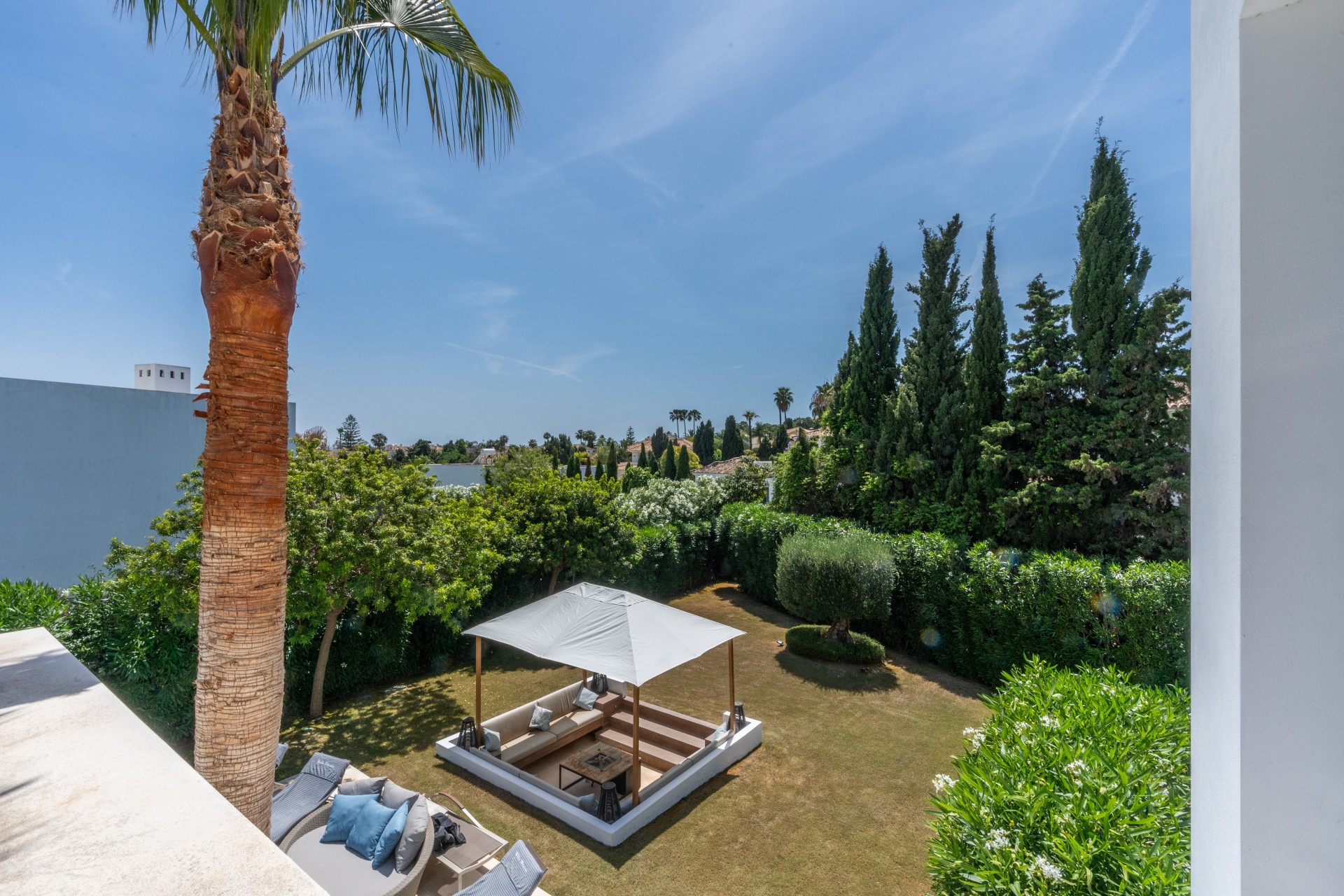 Exquisite Villa with 5 Bedrooms in Estepona