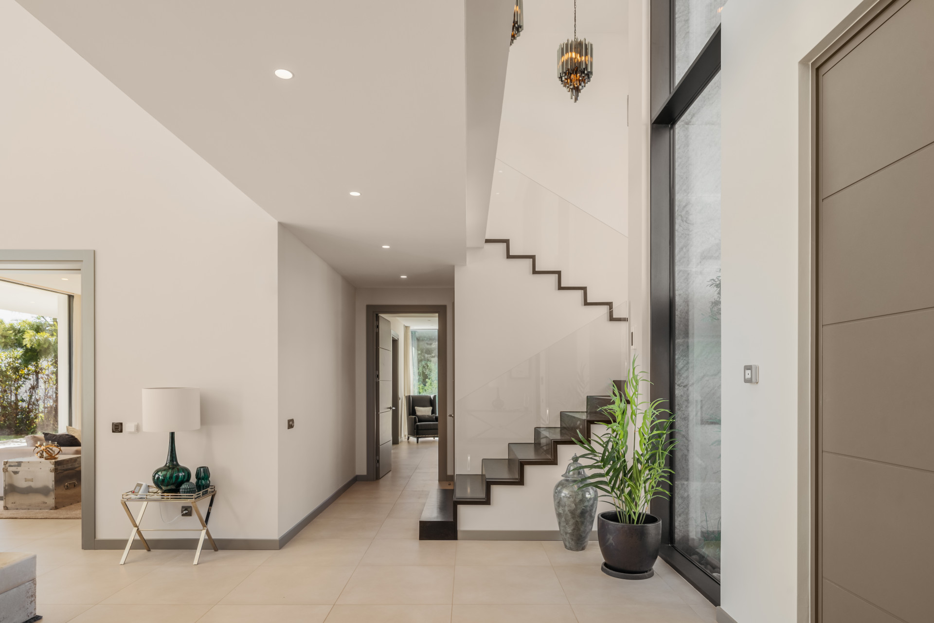 Elegant Villa with 5 Bedrooms in Benahavís