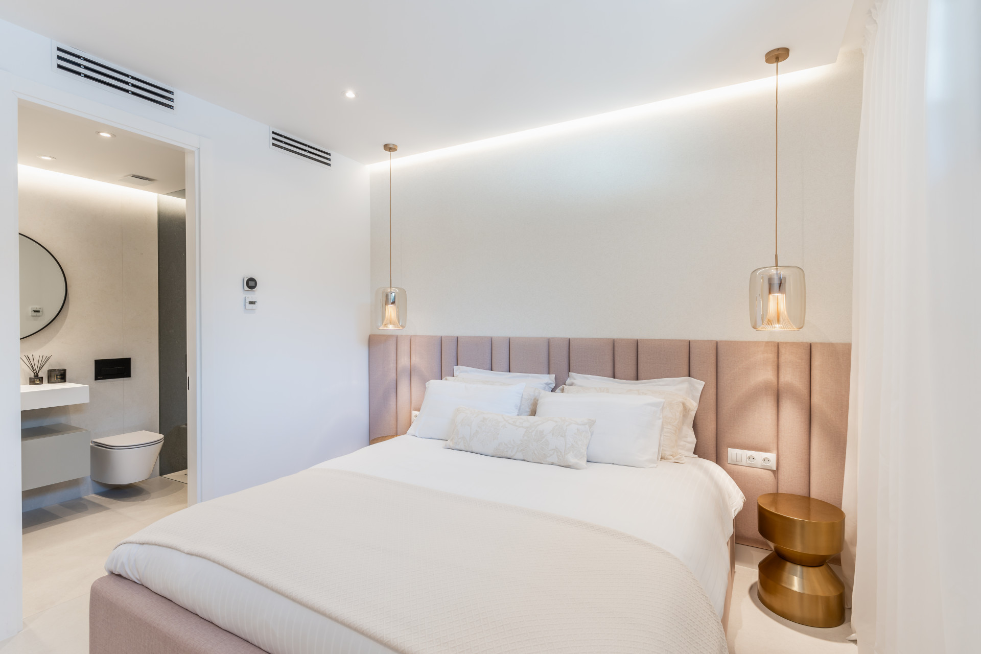 Modern Luxury Villa in Marbesa, Marbella East