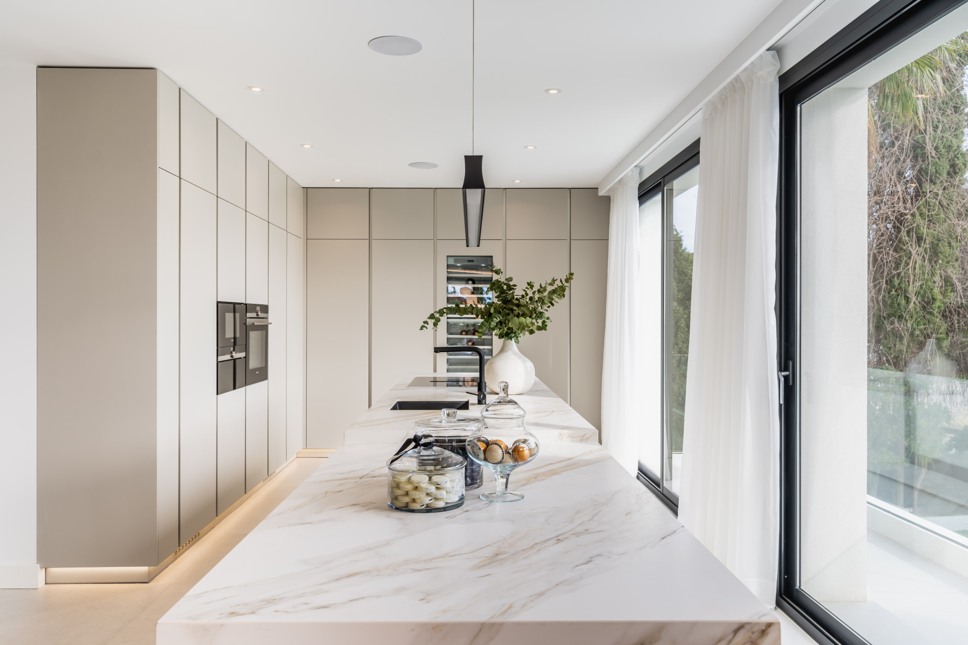 Modern Luxury Villa in Marbesa, Marbella East