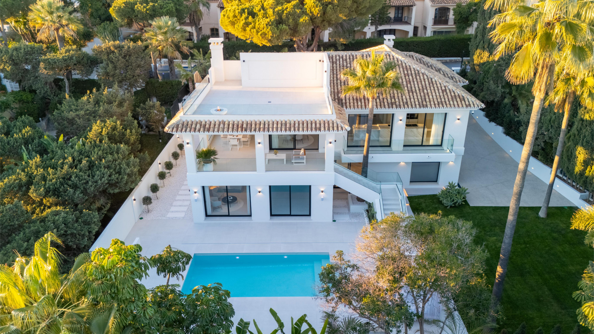 Modern Luxury Villa in Marbesa, Marbella East