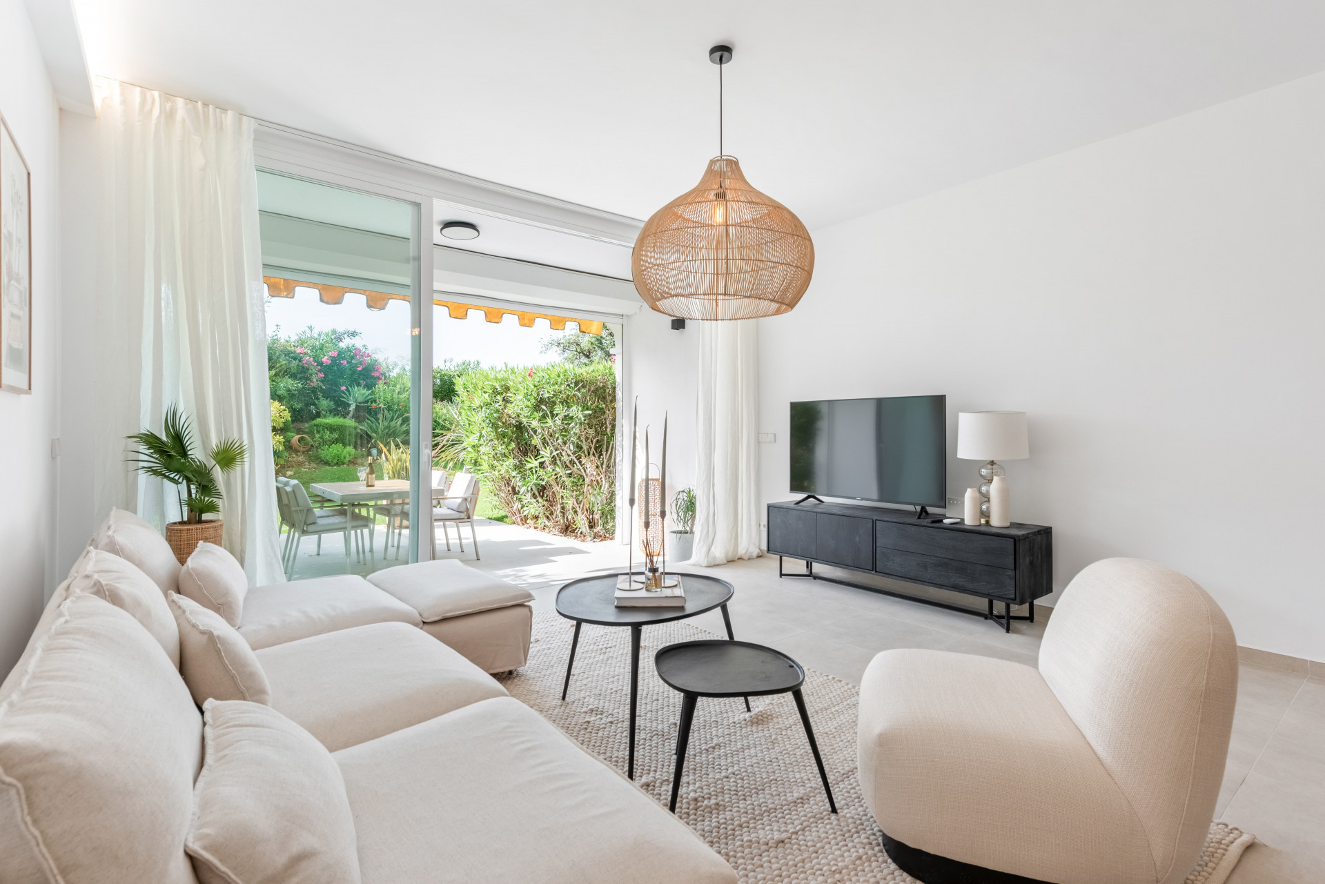 Scandinavian apartment in Nueva Andalucía, Marbella
