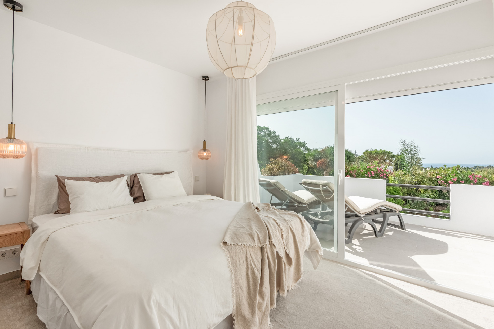 Scandinavian apartment in Nueva Andalucía, Marbella