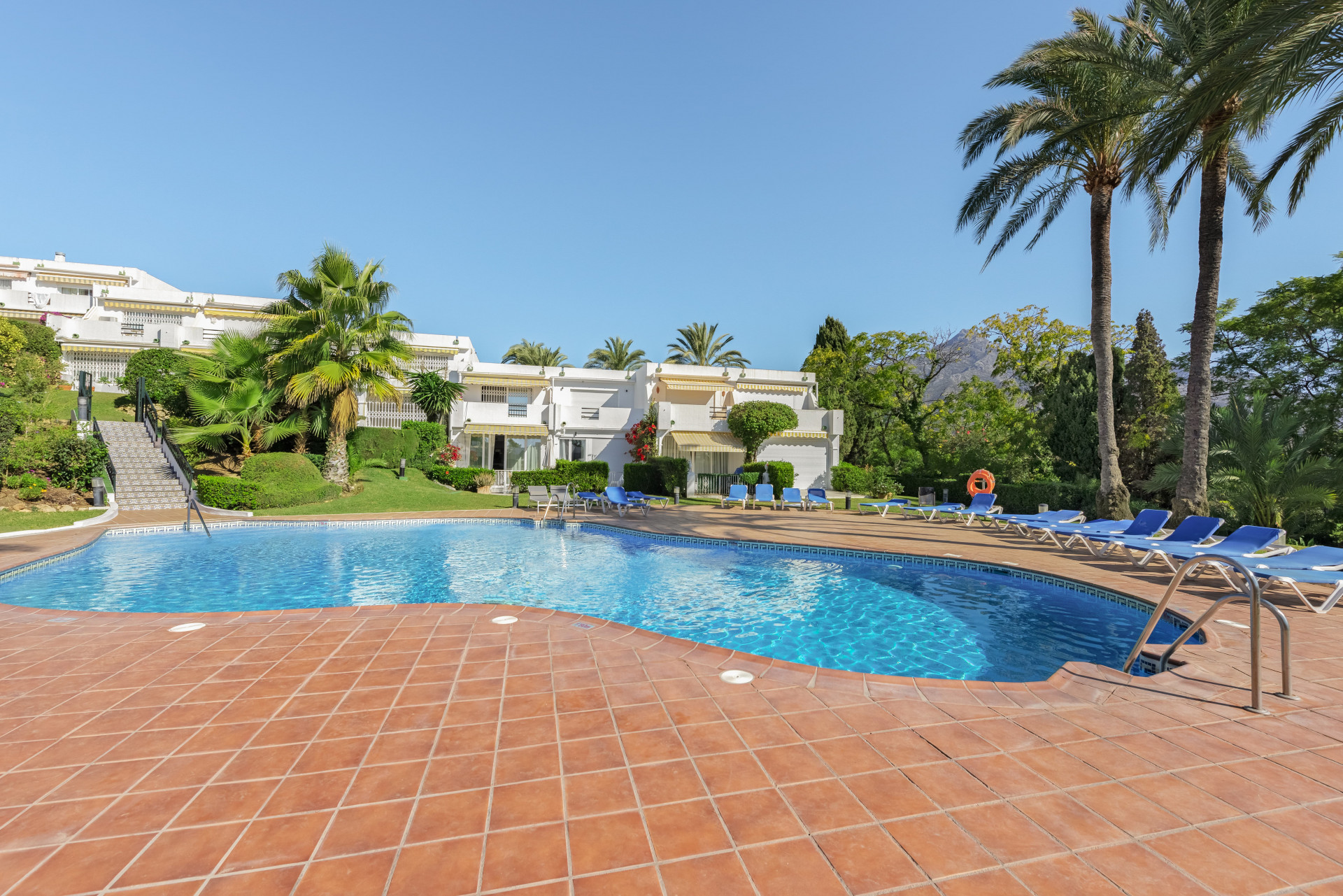 Scandinavian apartment in Nueva Andalucía, Marbella