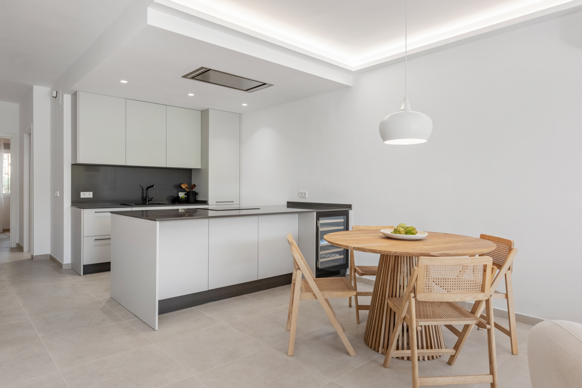 Scandinavian apartment in Nueva Andalucía, Marbella