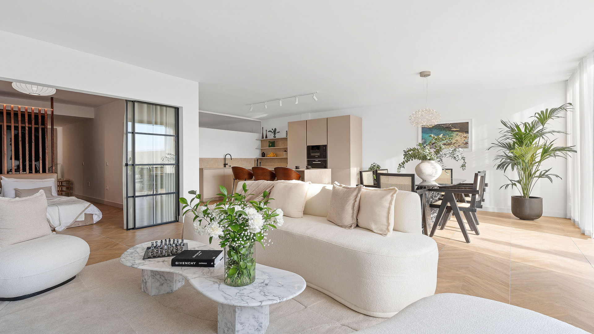 Luxurious Apartment with Private Pool in Nueva Andalucia, Marbella