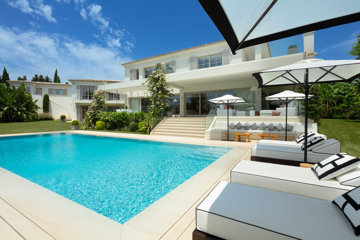 Outstanding luxurious villa in Nueva andalucia, Marbella