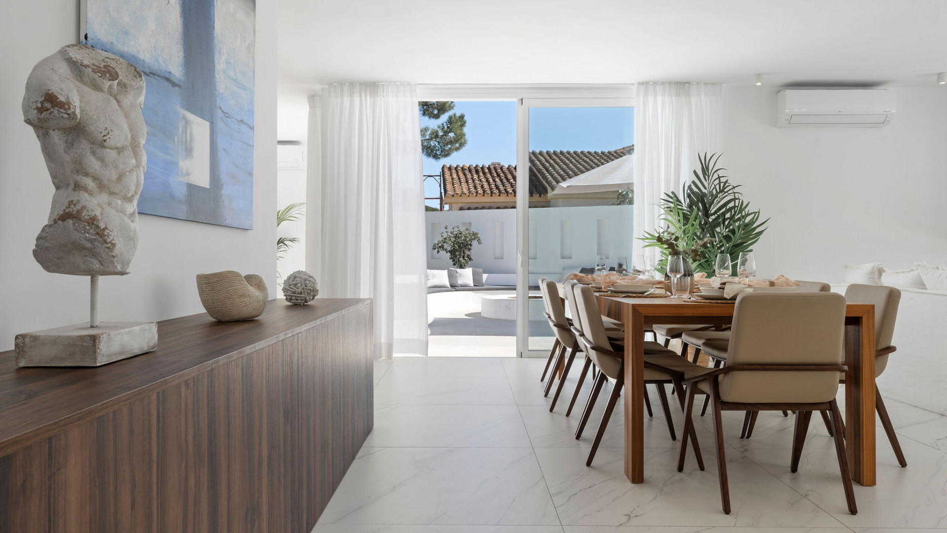 Luxury 5 bed villa in El Rosario, Marbella