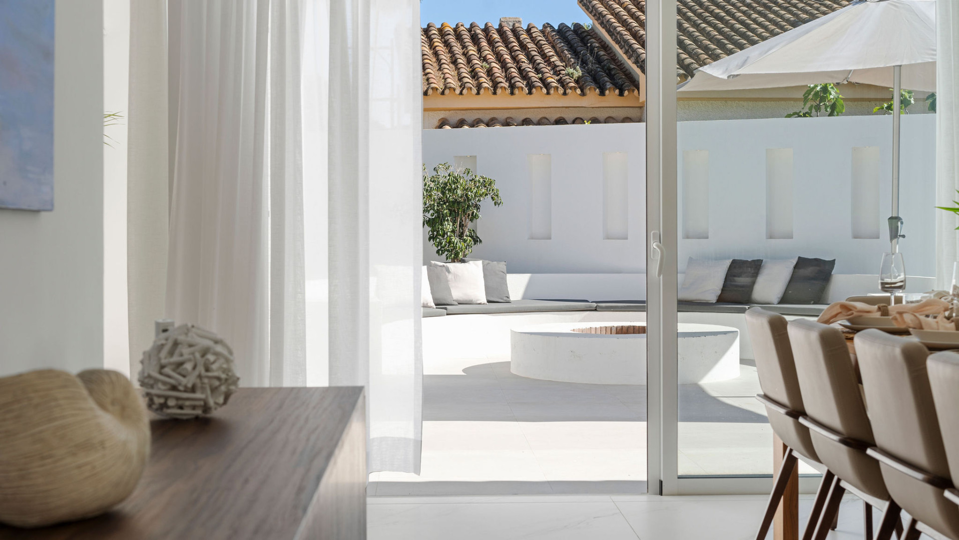 Luxury 5 bed villa in El Rosario, Marbella