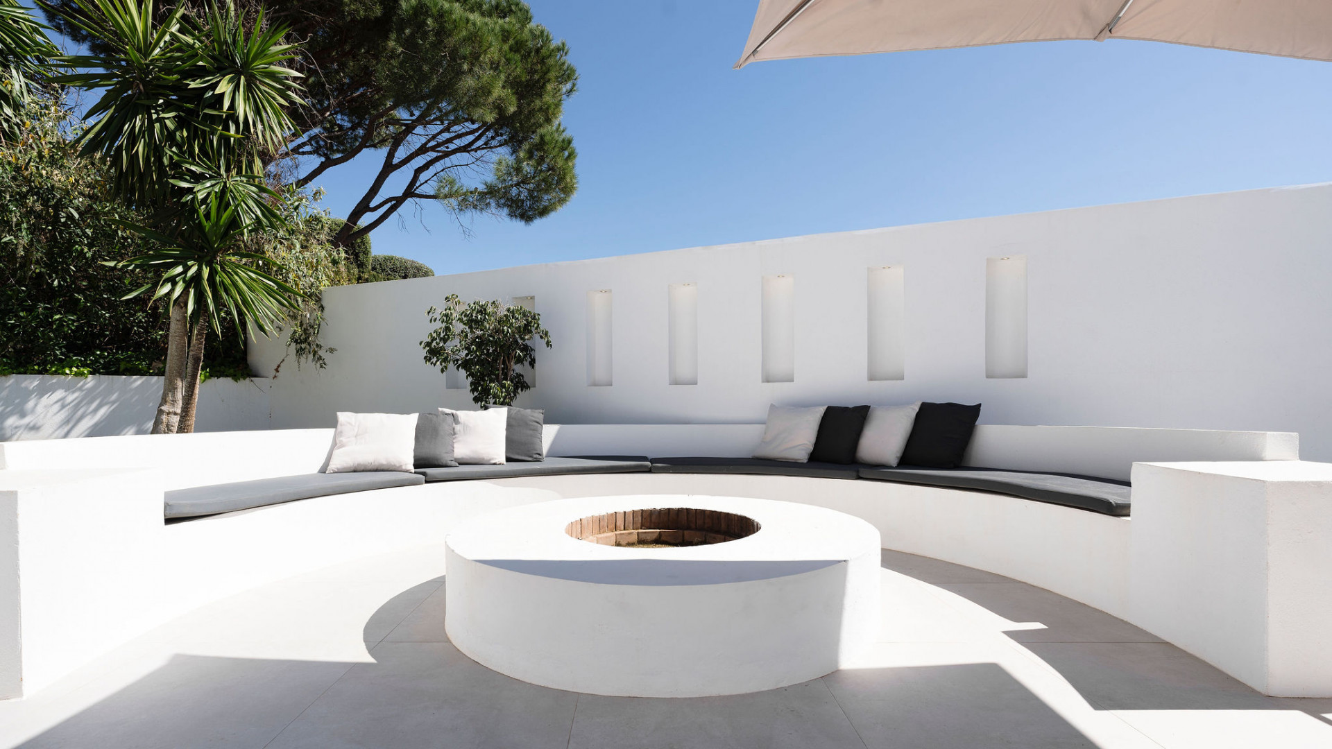 Luxury 5 bed villa in El Rosario, Marbella