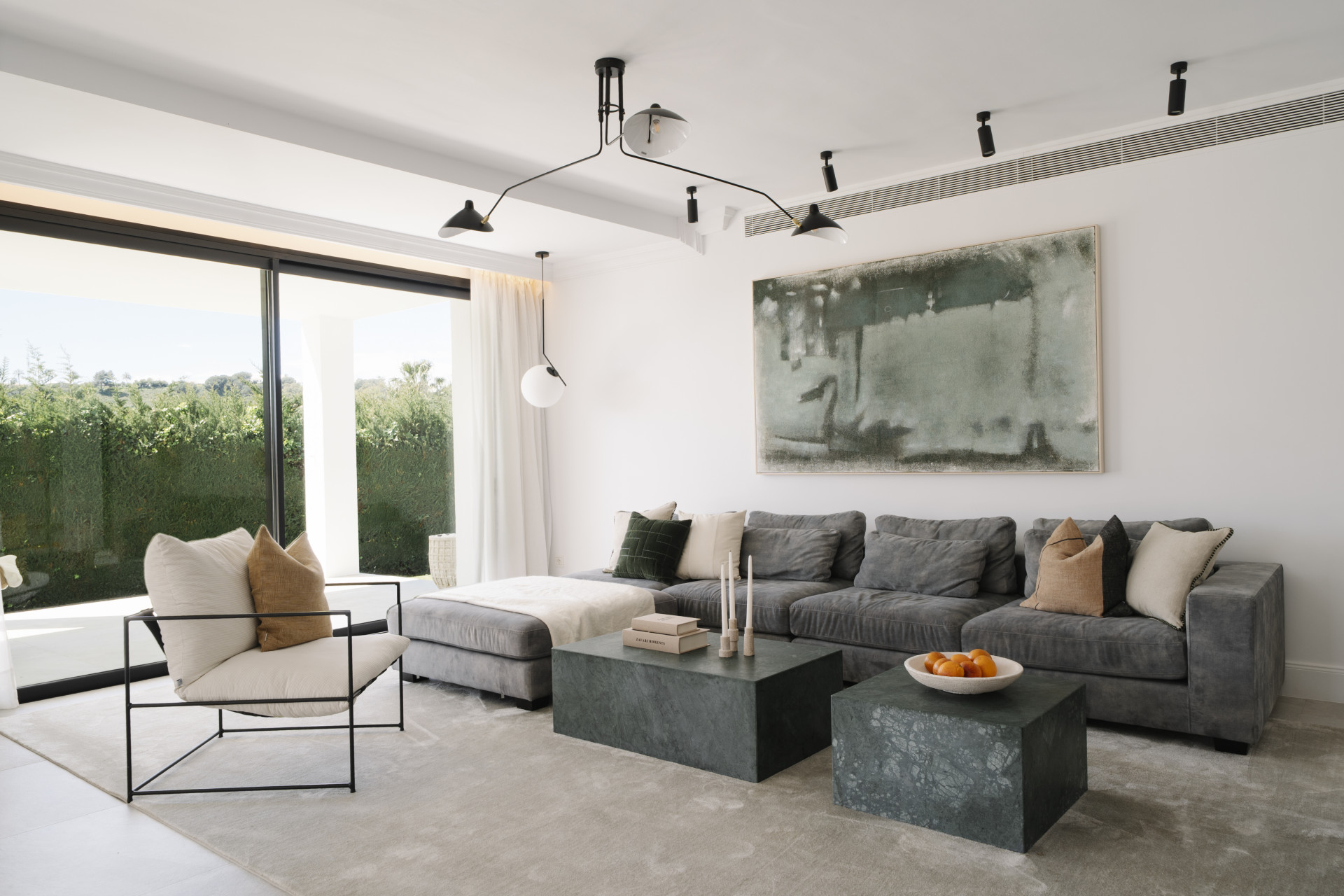 Modern villa with views, jacuzzi, heated pool in Nueva Andalucia, Marbella
