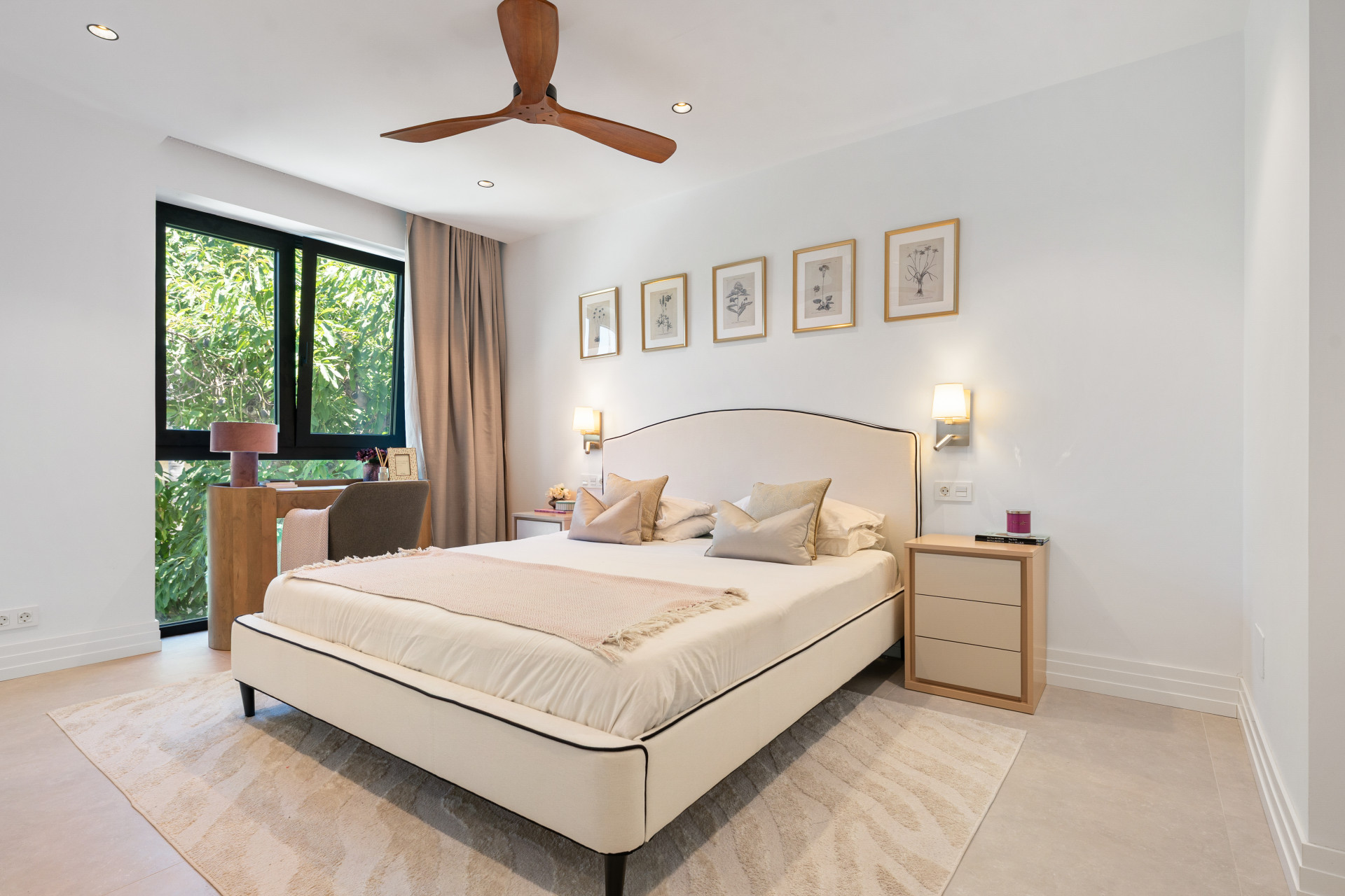 Brand New 6 bedroom Family home