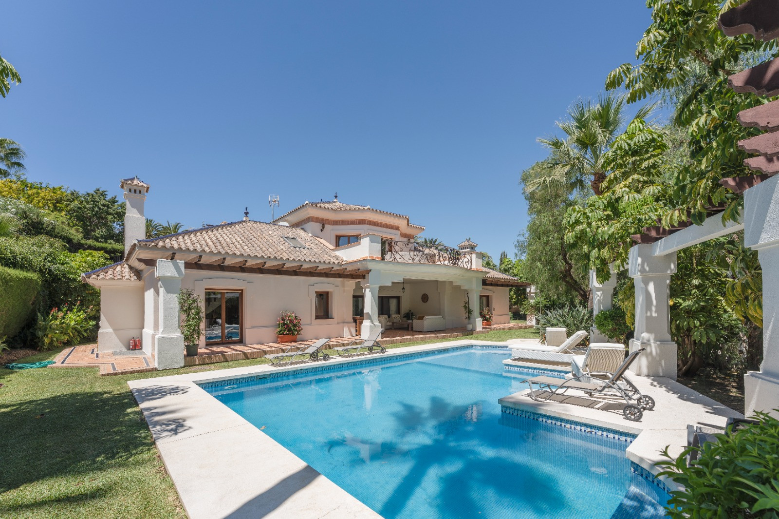 6 bed House For Sale in Marbella, Malaga