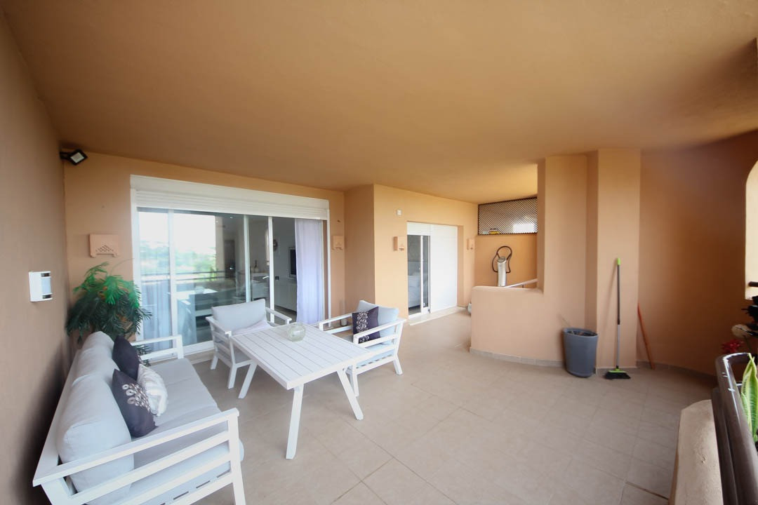 2-bedroom-apartment-in-estepona-east-estepona-malaga