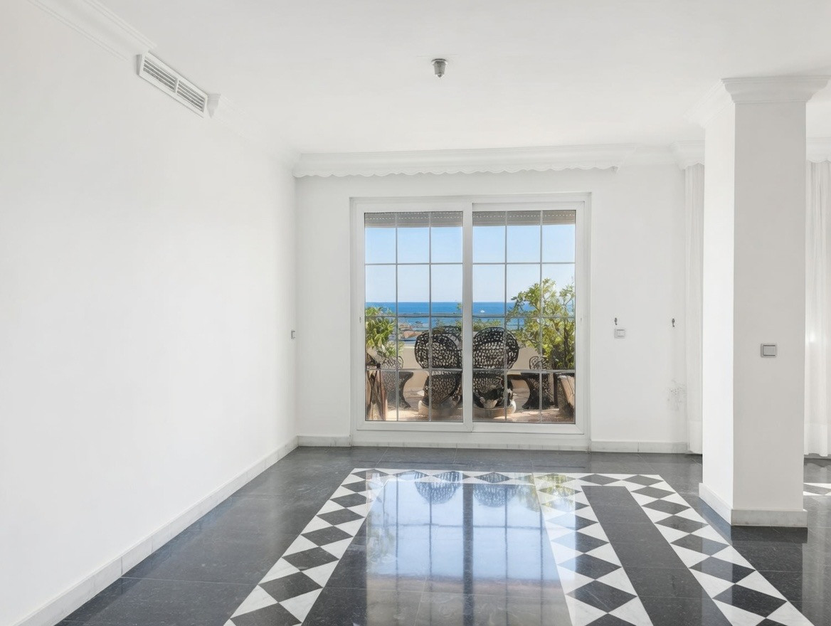 spectacular-unfurnished-penthouse-in-the-heart-of-marbella-e4000-month