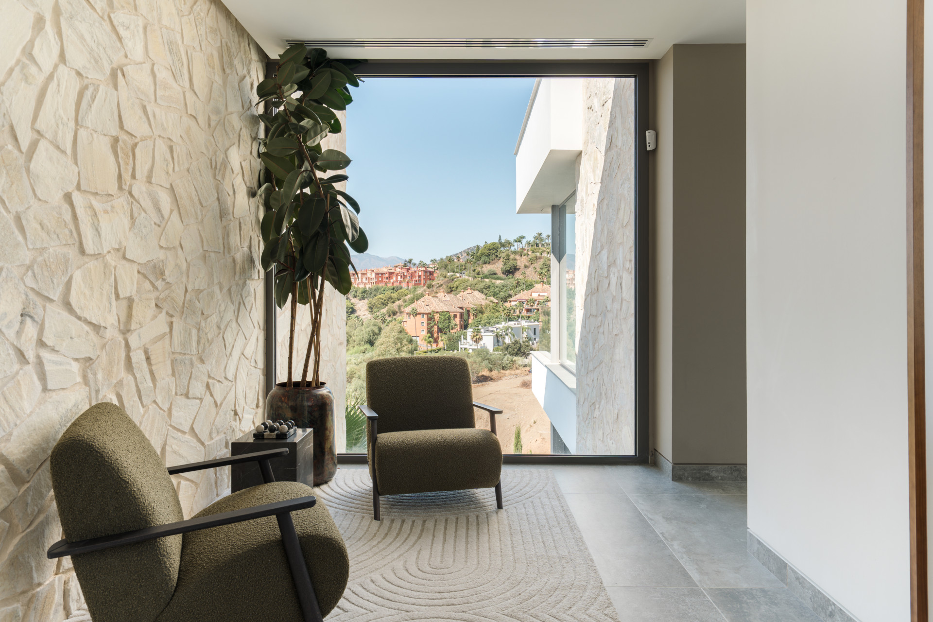 Introducing The Hills 10, perched on the hills of La Quinta within the exclusive gated community of El Herrojo Alto.