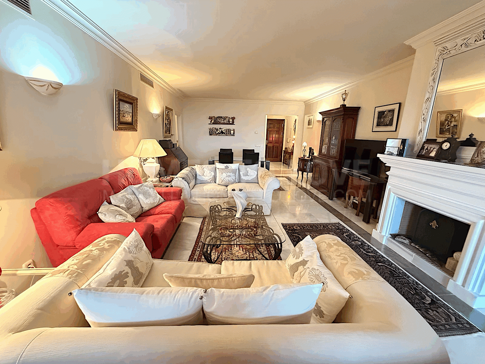 Fabulous Apartment in Monte Halcones