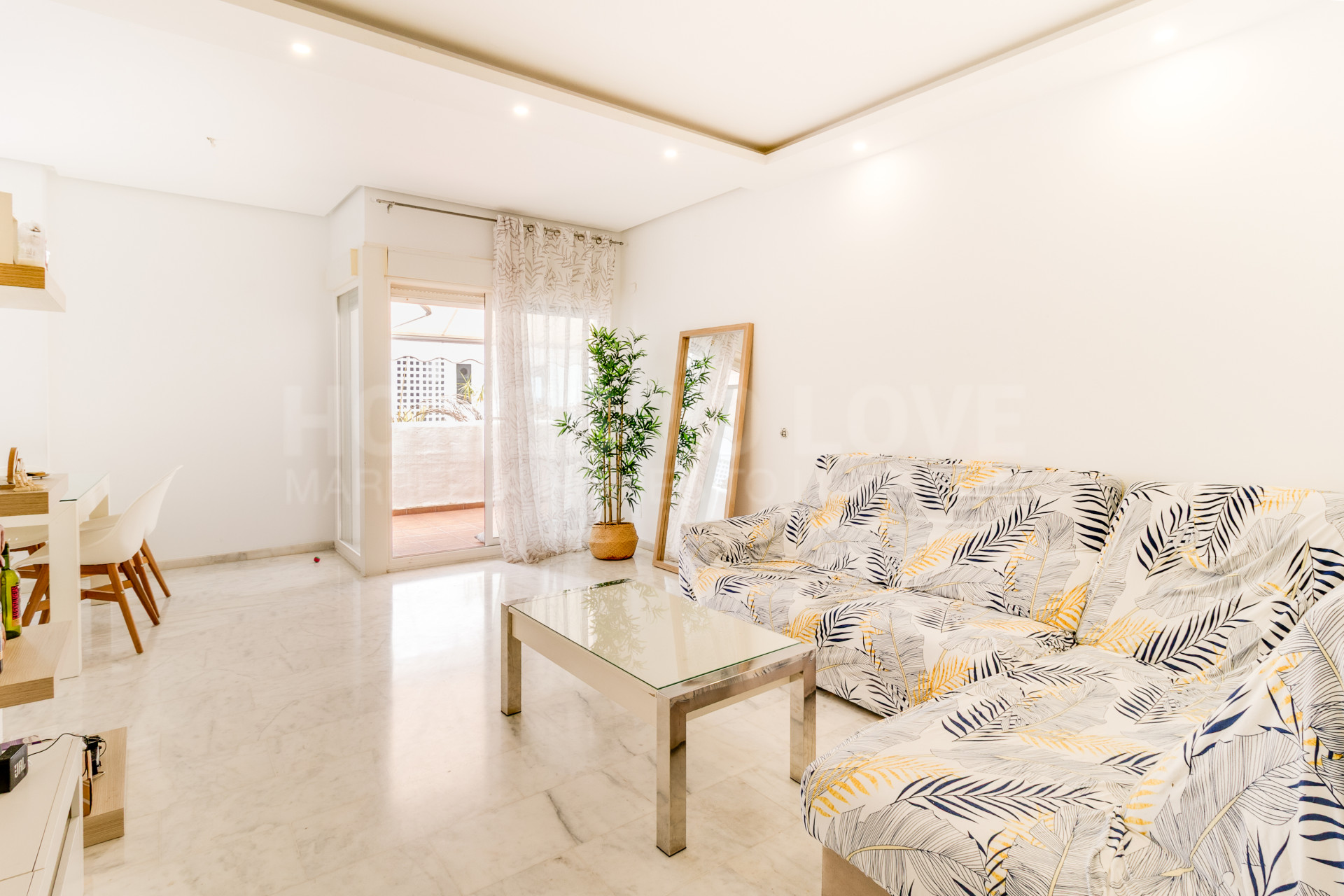 Elegant 3-Bedroom Apartment in Valle Romano