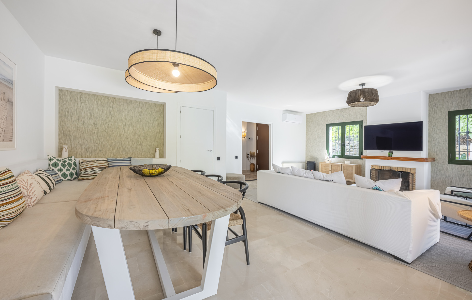 Contemporary Gated Family Home with Private Pool