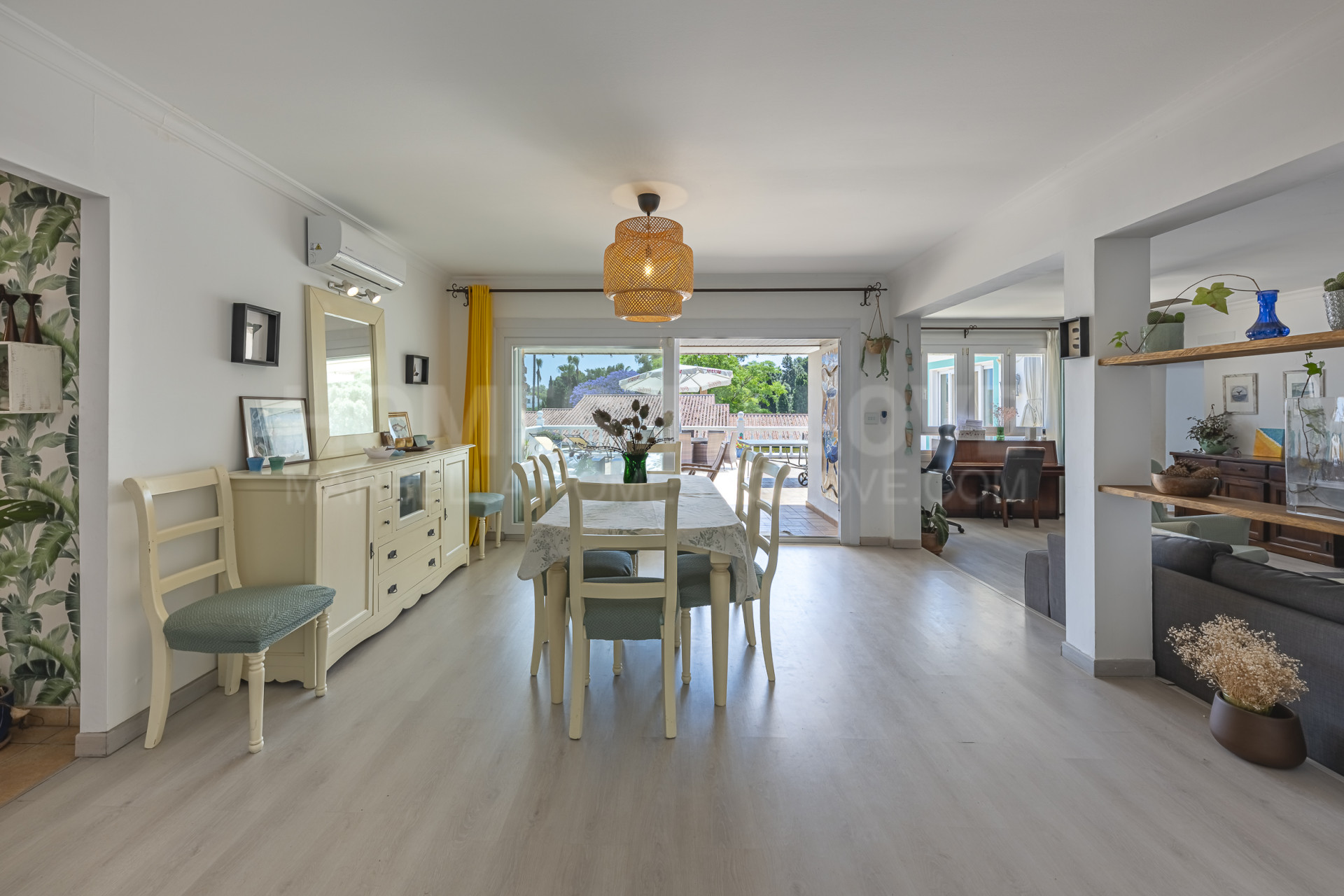 Stunning 7-Bedroom Villa with Pool, Terrace & Family-Friendly Amenities