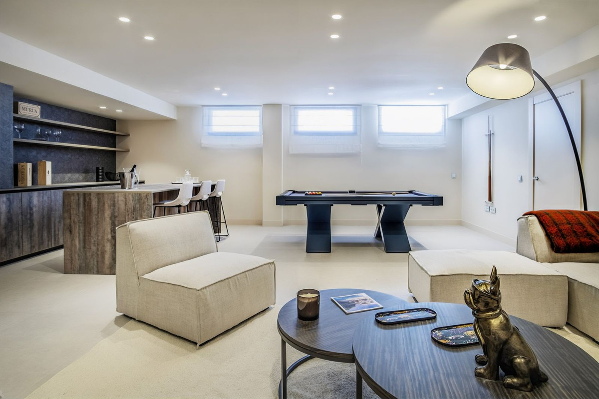 R5004337 - 4 Dormitorio Villa en Estepona, Málaga