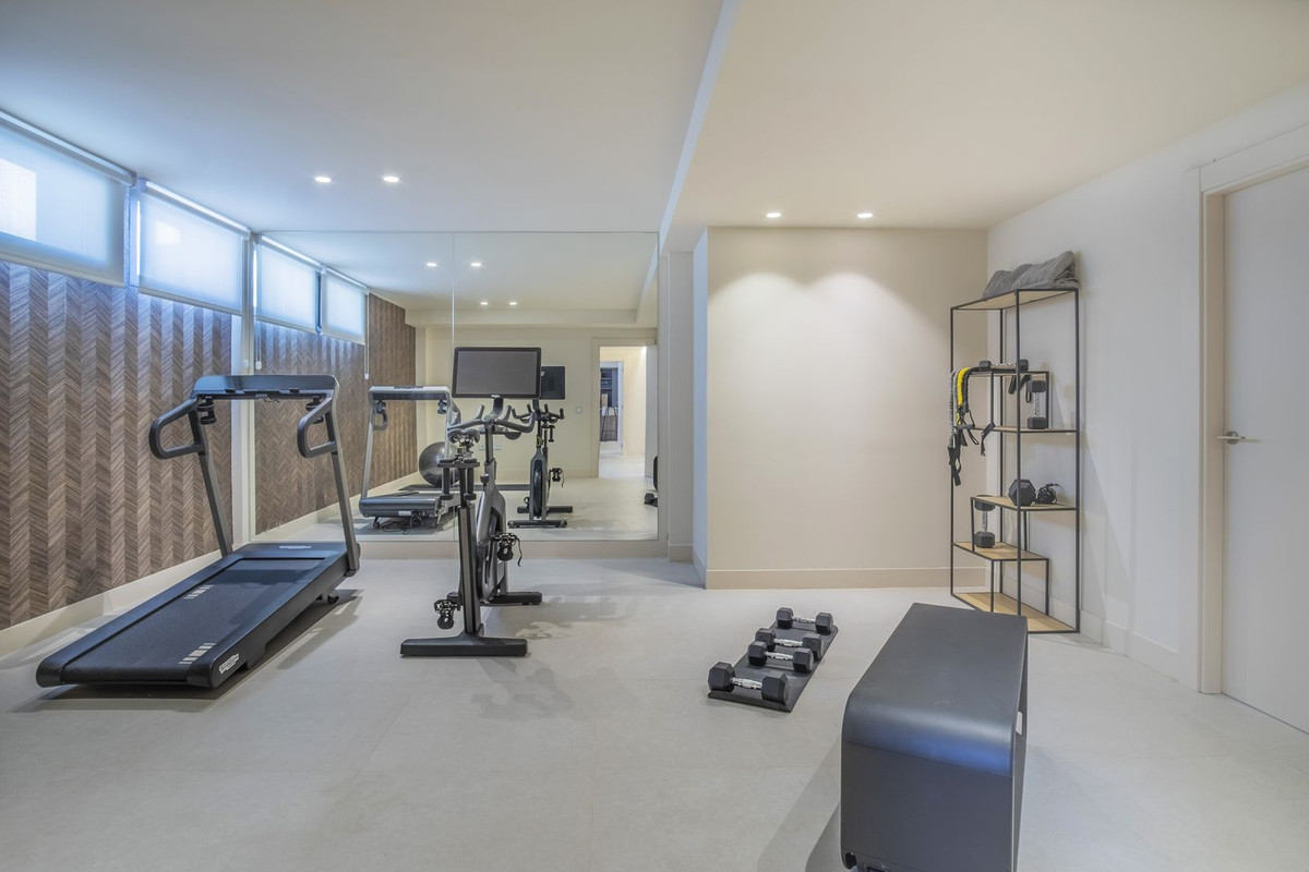 R5004337 - 4 Dormitorio Villa en Estepona, Málaga