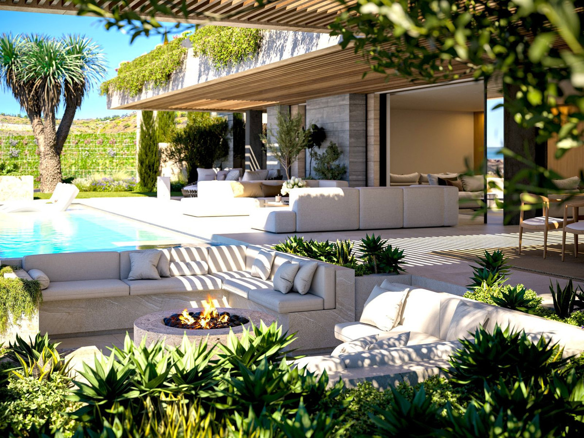 R5005090 - 6 Bedroom Villa in Benahavis, Malaga