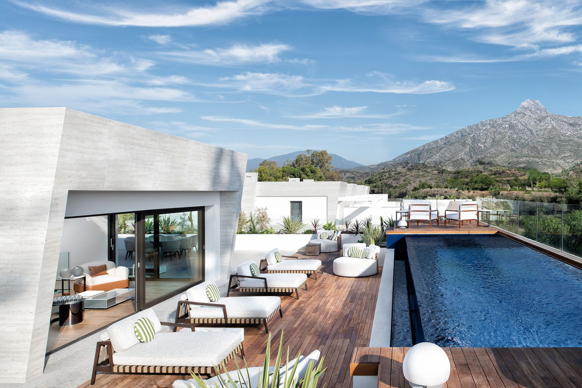 R5006761 - 5 Bedroom Penthouse in Marbella, Malaga R5006761 - 5 Bedroom Penthouse in Marbella, Malaga