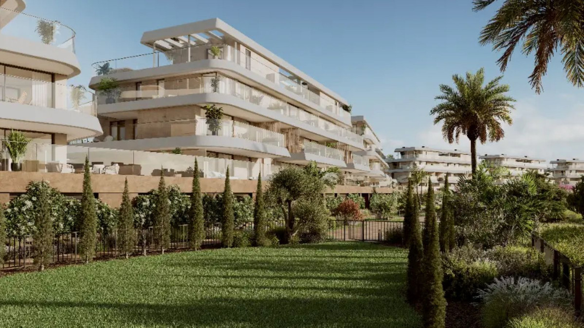 R5003416 - 3 Bedroom Apartment in Estepona, Malaga