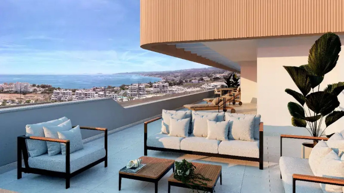 R5003473 - 3 Bedroom Apartment in Estepona, Malaga