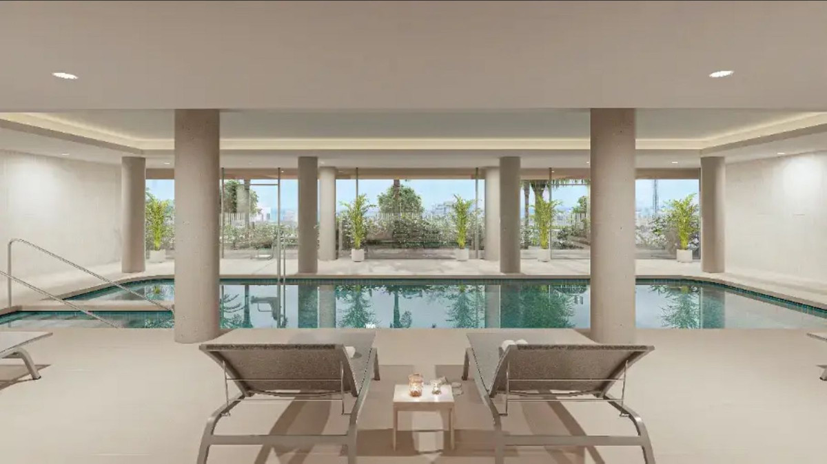 R5003473 - 3 Bedroom Apartment in Estepona, Malaga