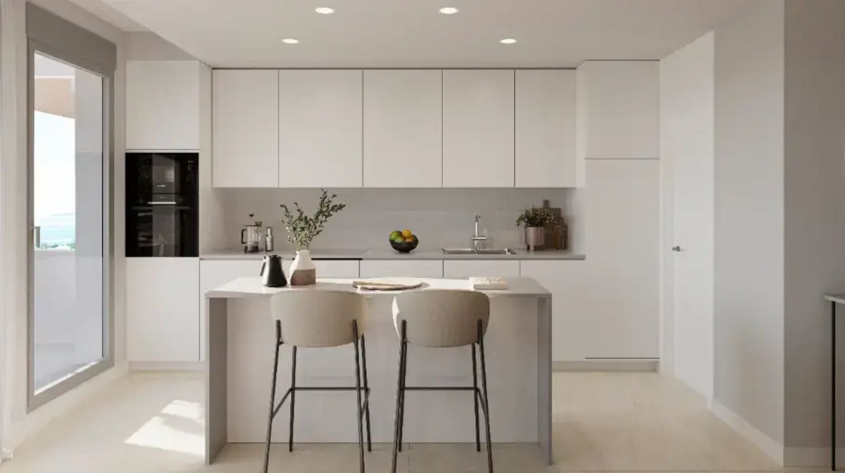 R5003473 - 3 Bedroom Apartment in Estepona, Malaga